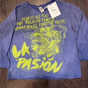 Magnolia Pearl Blue and Yellow Graphic Long Sleeve Tee pristine cond,Nvr worn